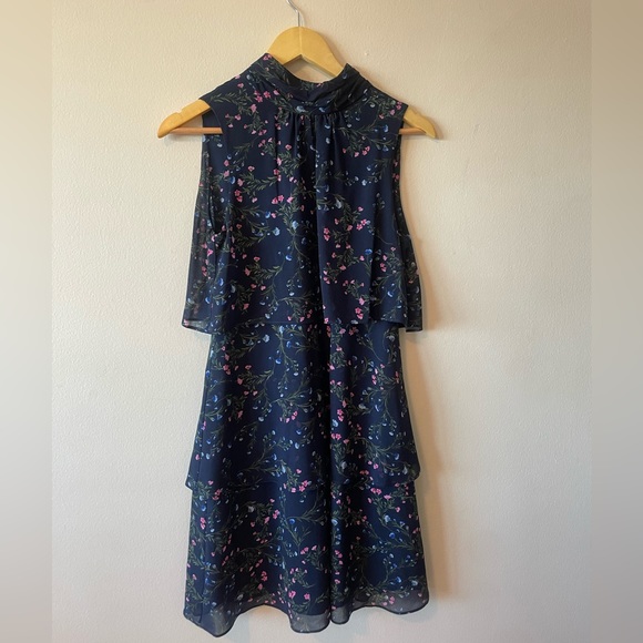 DKNY chiffon navy floral tired dress size 2 - Picture 1 of 6